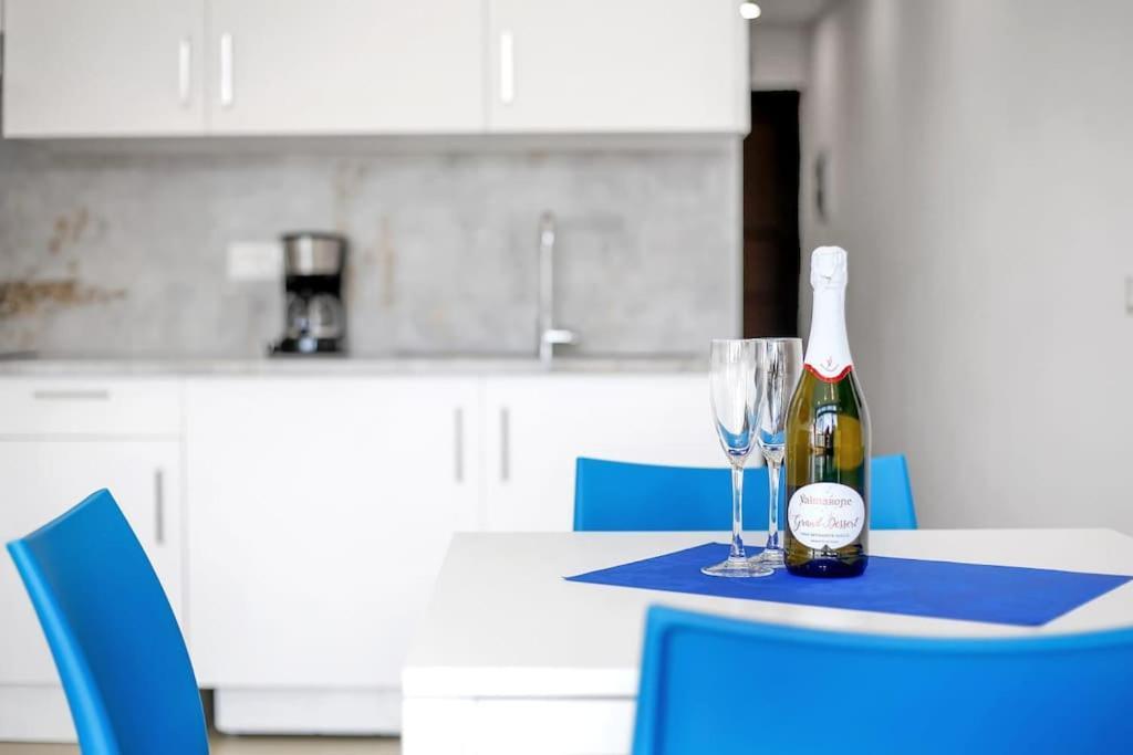 Studio In Torres Del Sol Griffin Near The Beach 아로나 외부 사진