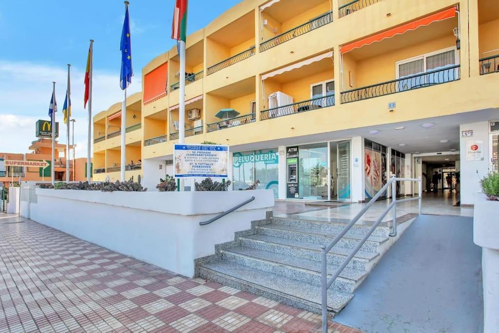 Studio In Torres Del Sol Griffin Near The Beach 아로나 외부 사진