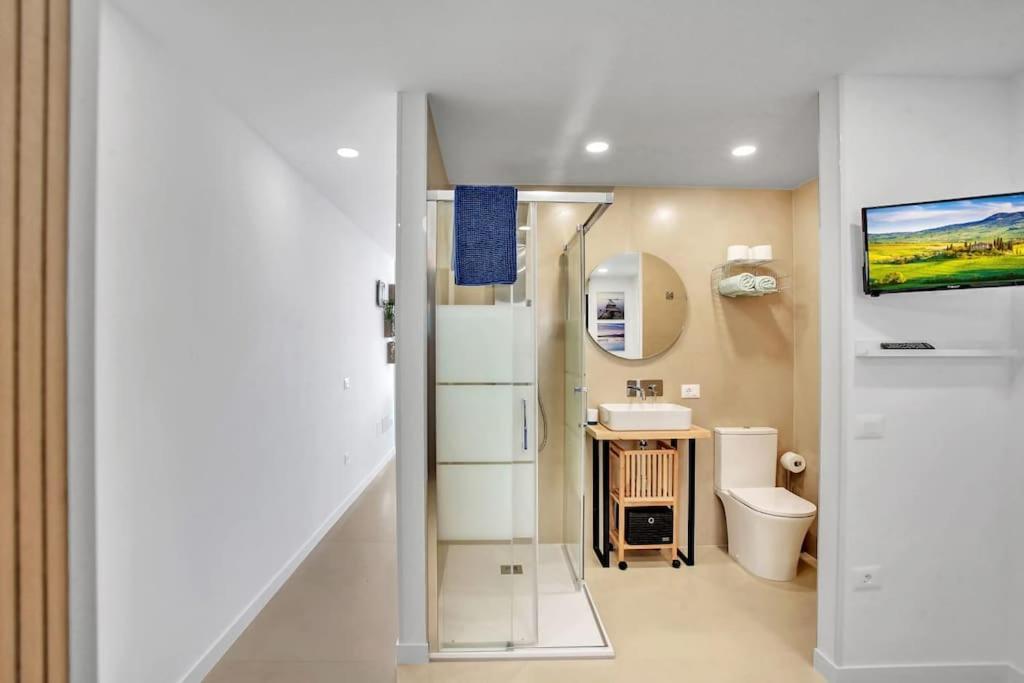 Studio In Torres Del Sol Griffin Near The Beach 아로나 외부 사진