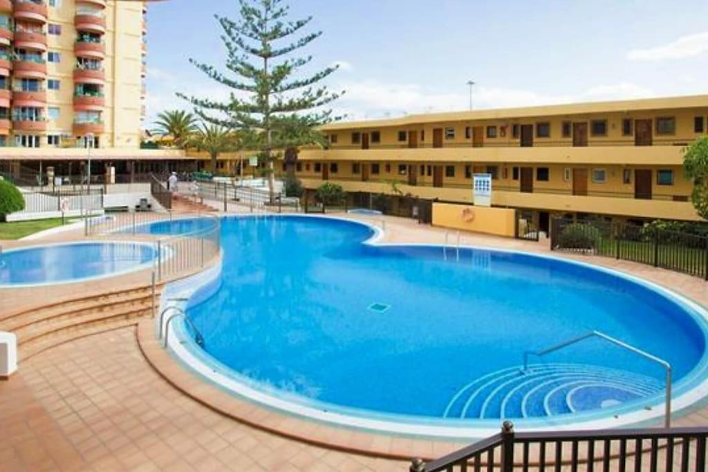 Studio In Torres Del Sol Griffin Near The Beach 아로나 외부 사진