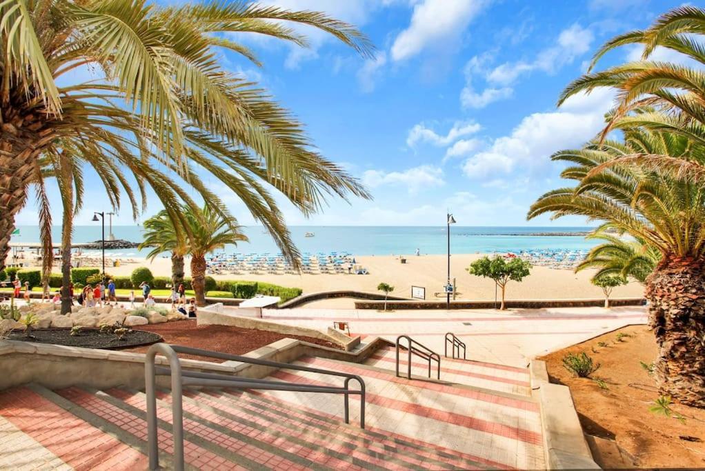 Studio In Torres Del Sol Griffin Near The Beach 아로나 외부 사진